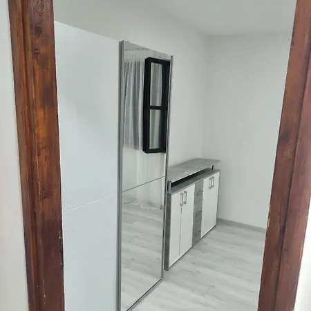 Apartment Palms